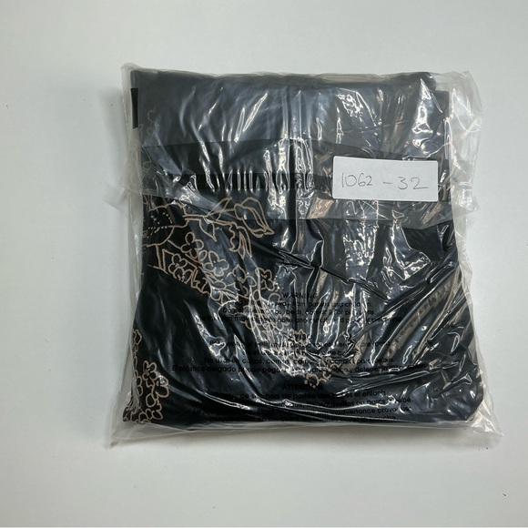 JONES NEW YORK Womens 10 Black Floral Embroidered Sleeveless Dress Back Zip - Picture 6 of 6